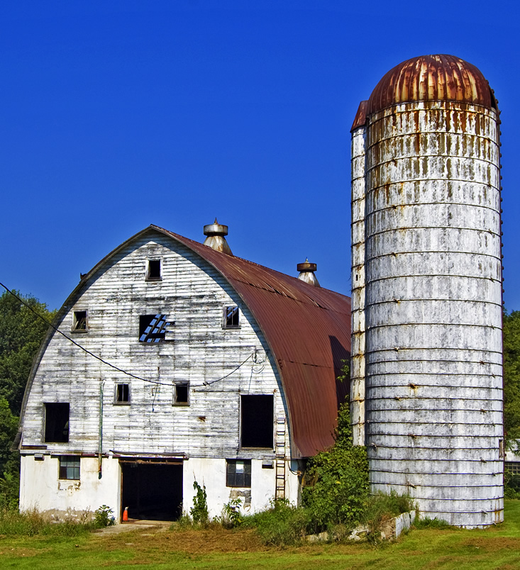 barn and silo